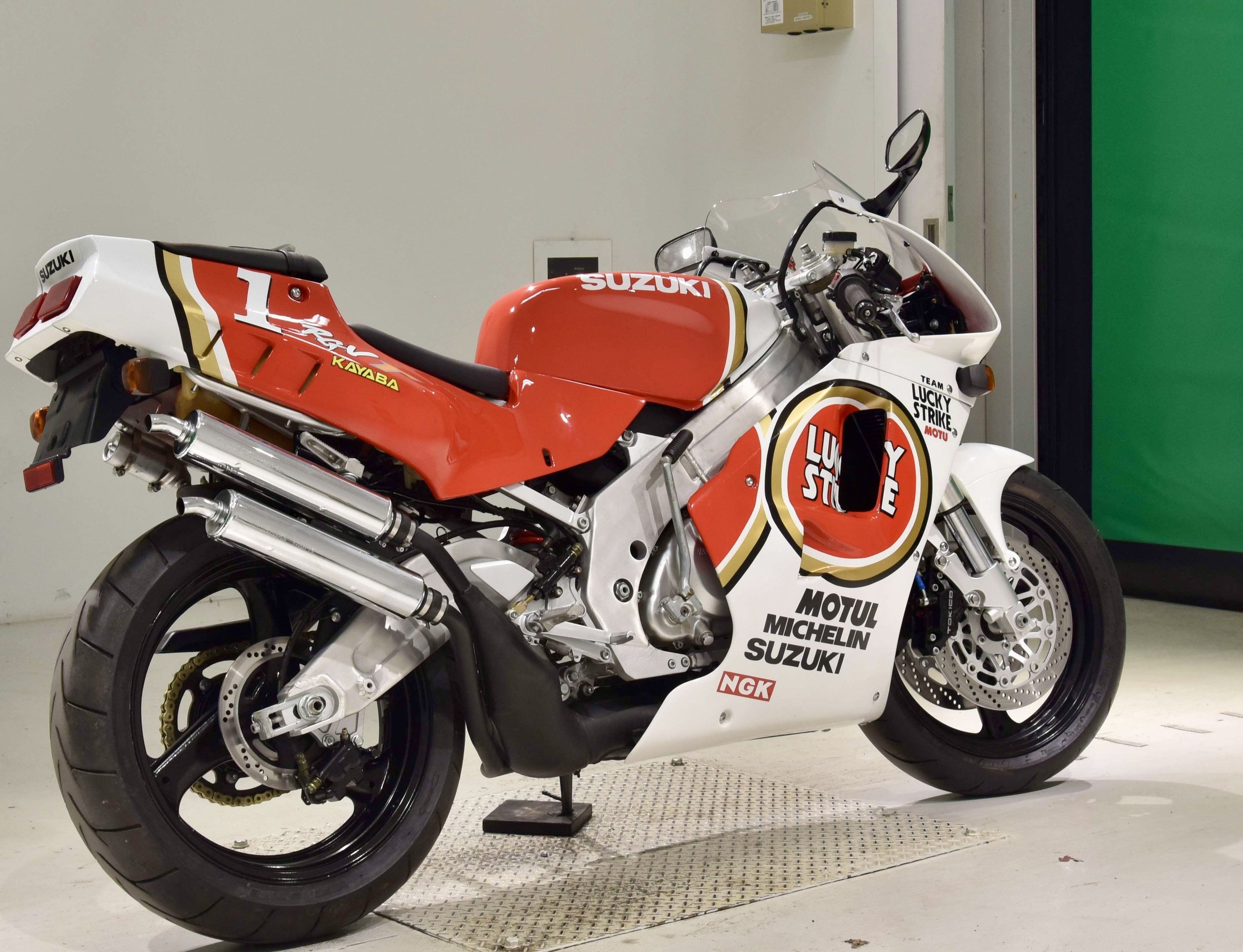 Moto2 Imports